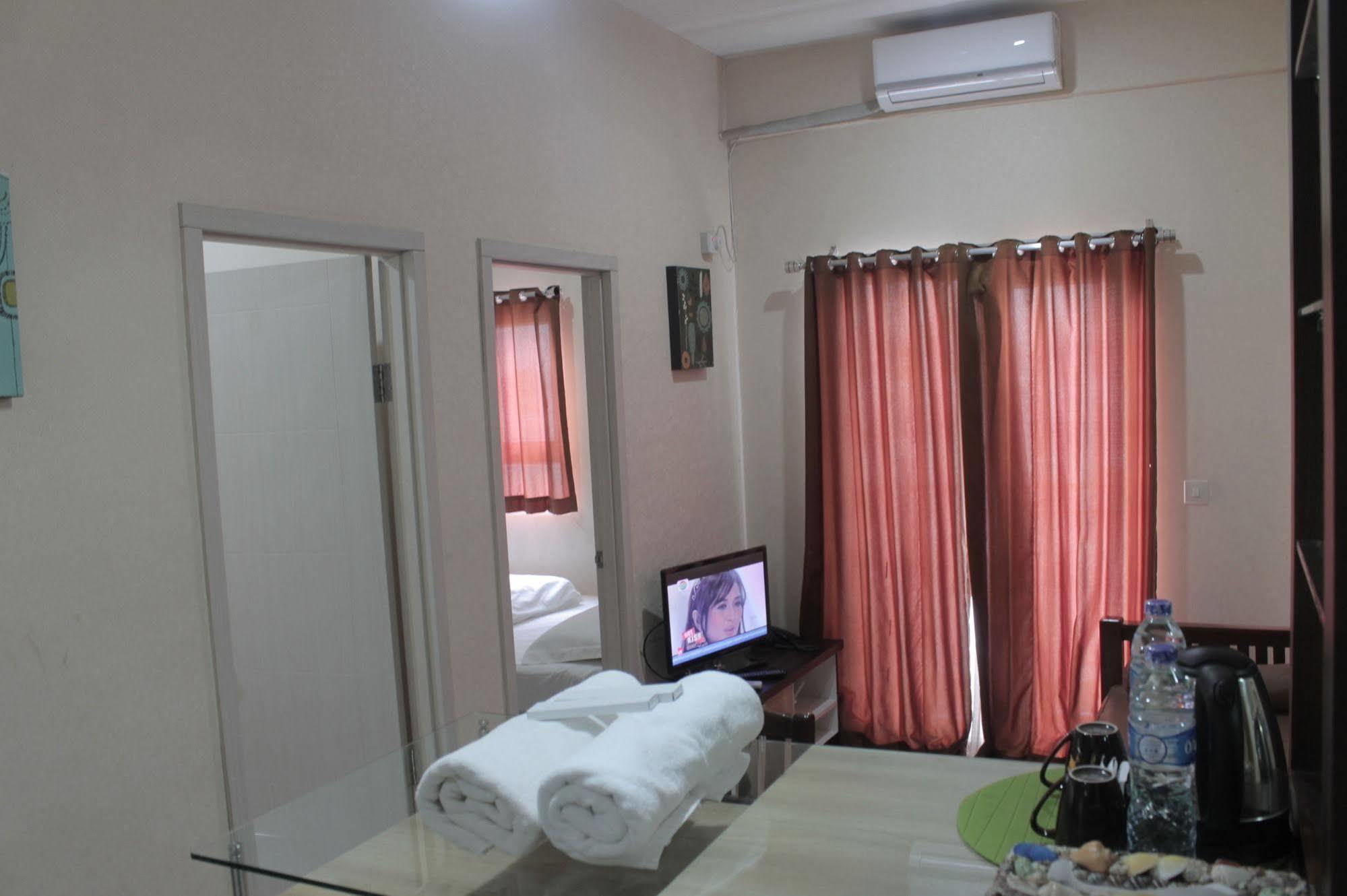 Myrooms Bekasi Luaran gambar
