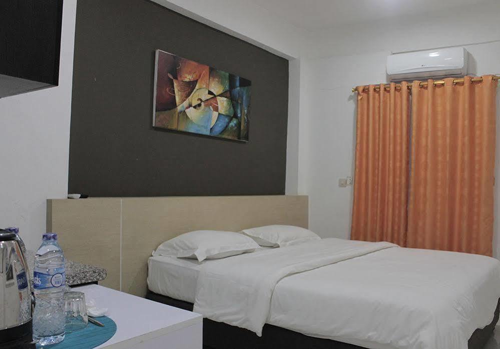 Myrooms Bekasi Luaran gambar