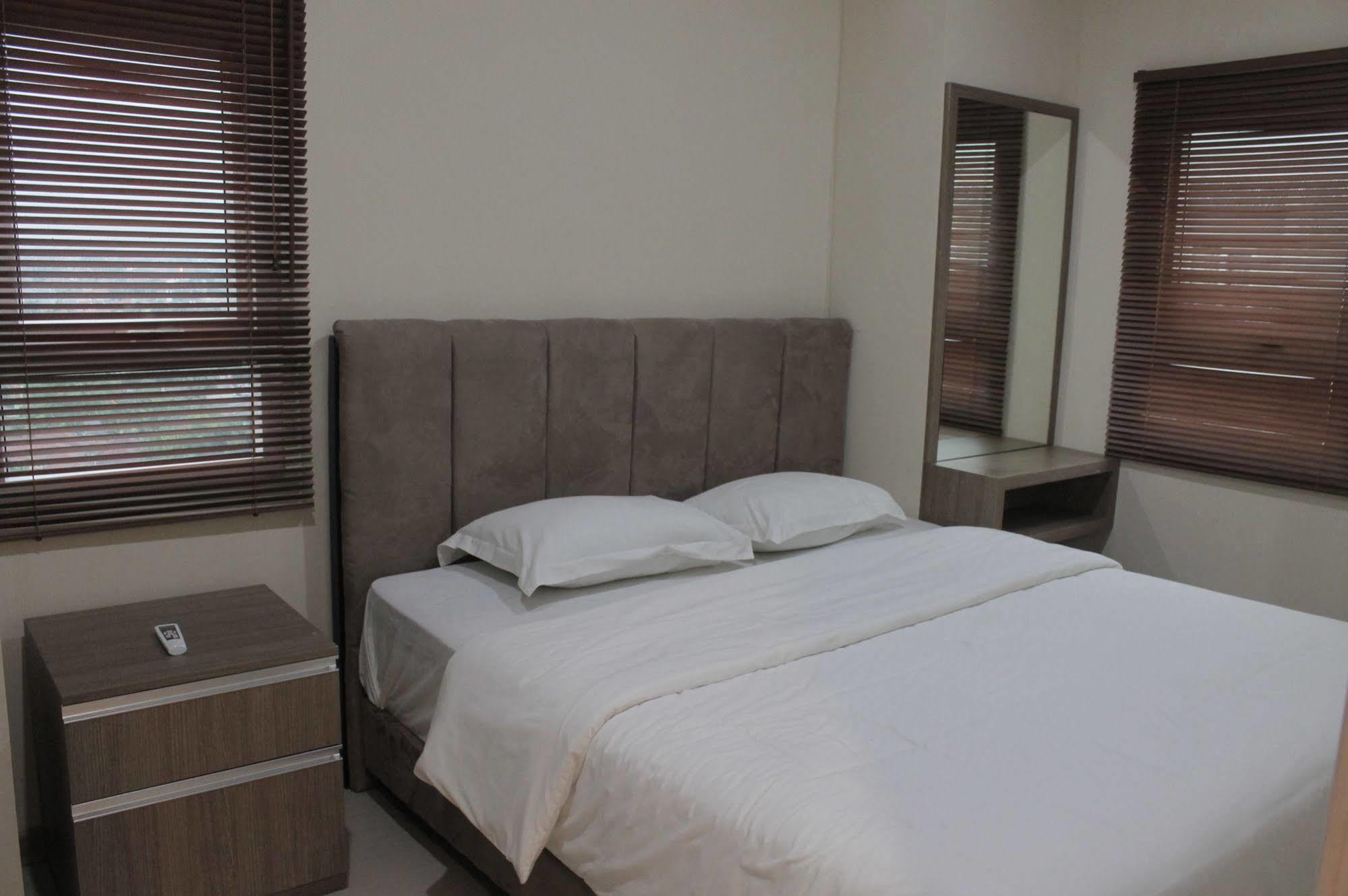 Myrooms Bekasi Luaran gambar