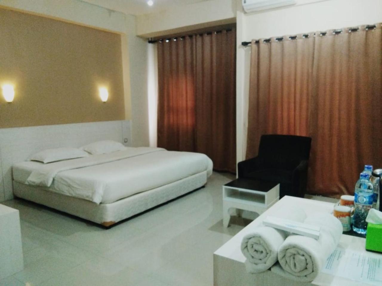 Myrooms Bekasi Luaran gambar